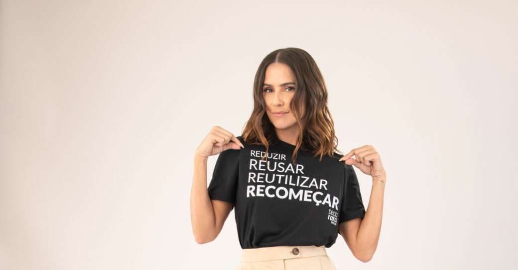 Deborah Secco explica por que brechós e moda sustentável são o futuro da moda